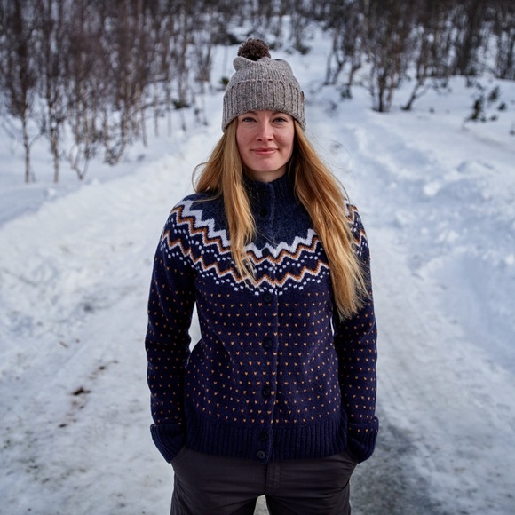 Fjällräven Women's Övik Knit Cardigan In Blue Wool Button Up Front Fair Isle SMA - Picture 16 of 16